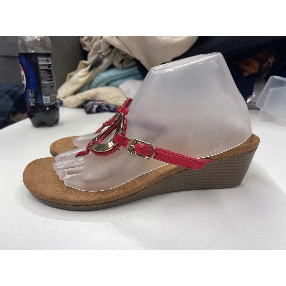 Vionic Orchid Red Leather Wedge Sandals Gold Ring Thong Slingback Women 9